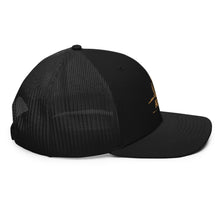 Charger l'image dans la galerie, Afan gold embroid logo trucker cap
